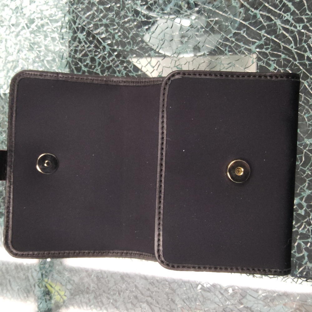 Wallet - Picture 2 of 3